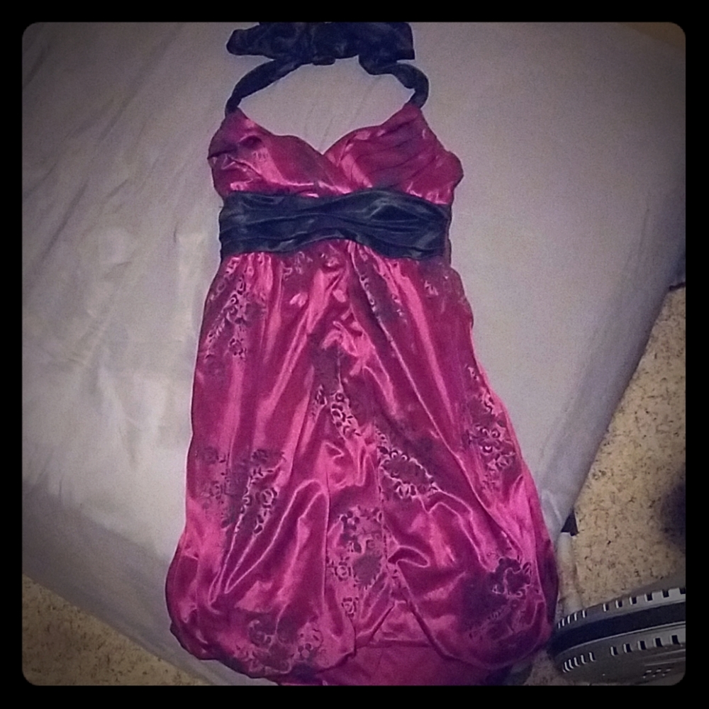 SILKY FLORAL TRIXXI DRESS